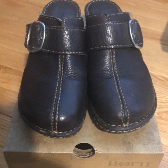 Born Shoes - Born brown leather clogs